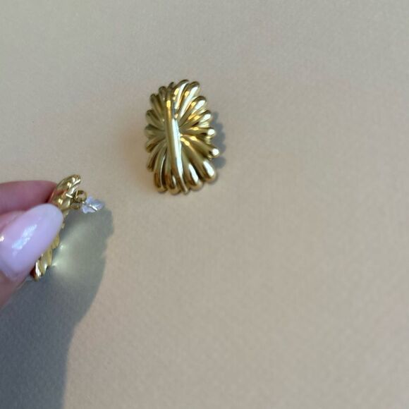 Vintage flower earrings M764 - Picture 4 of 5